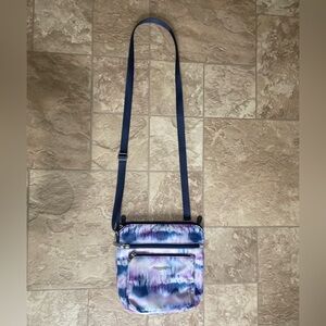 Baggallini purple tie dye crossbody bag (brand new).